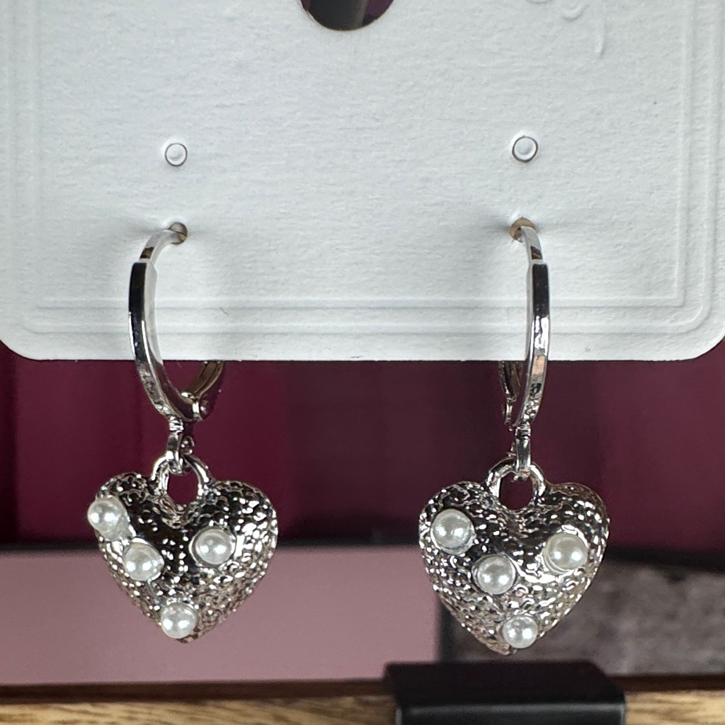Chic Silver Heart Earrings With Pearls 5$